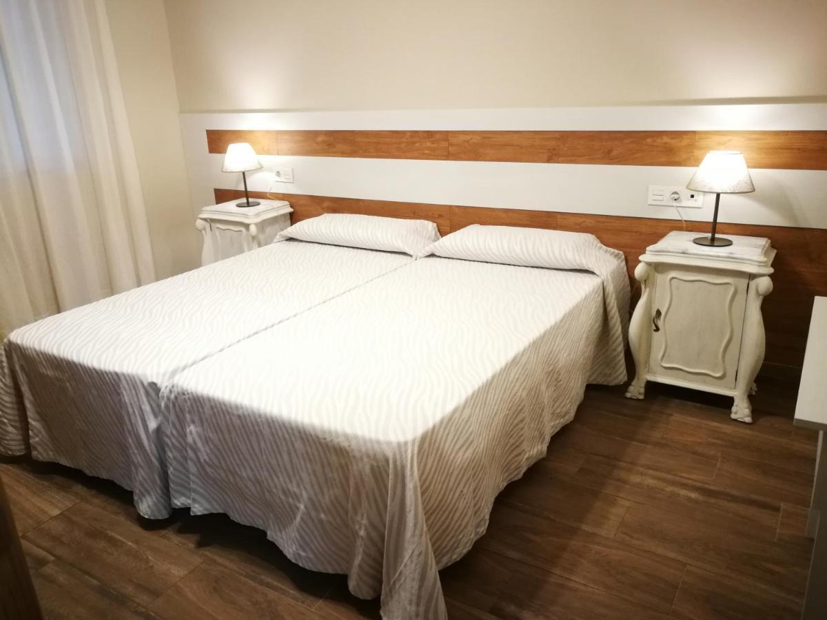 Apartamentos Turisticos Кульяр-Вега Экстерьер фото