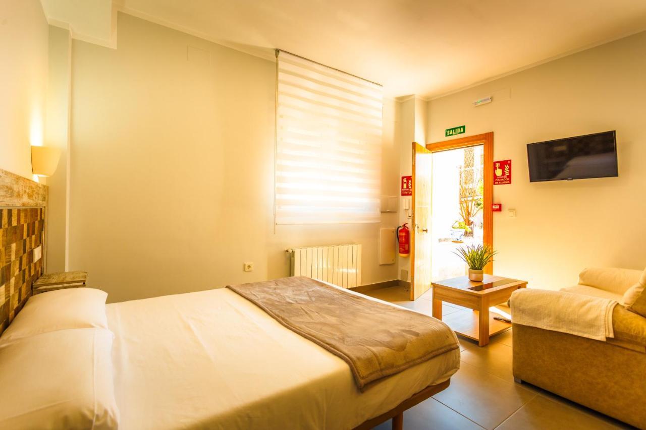 Apartamentos Turisticos Кульяр-Вега Экстерьер фото