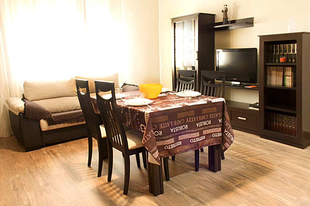 Apartamentos Turisticos Кульяр-Вега Экстерьер фото