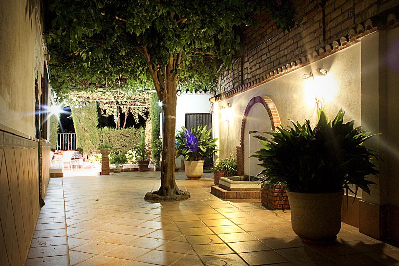 Apartamentos Turisticos Кульяр-Вега Экстерьер фото